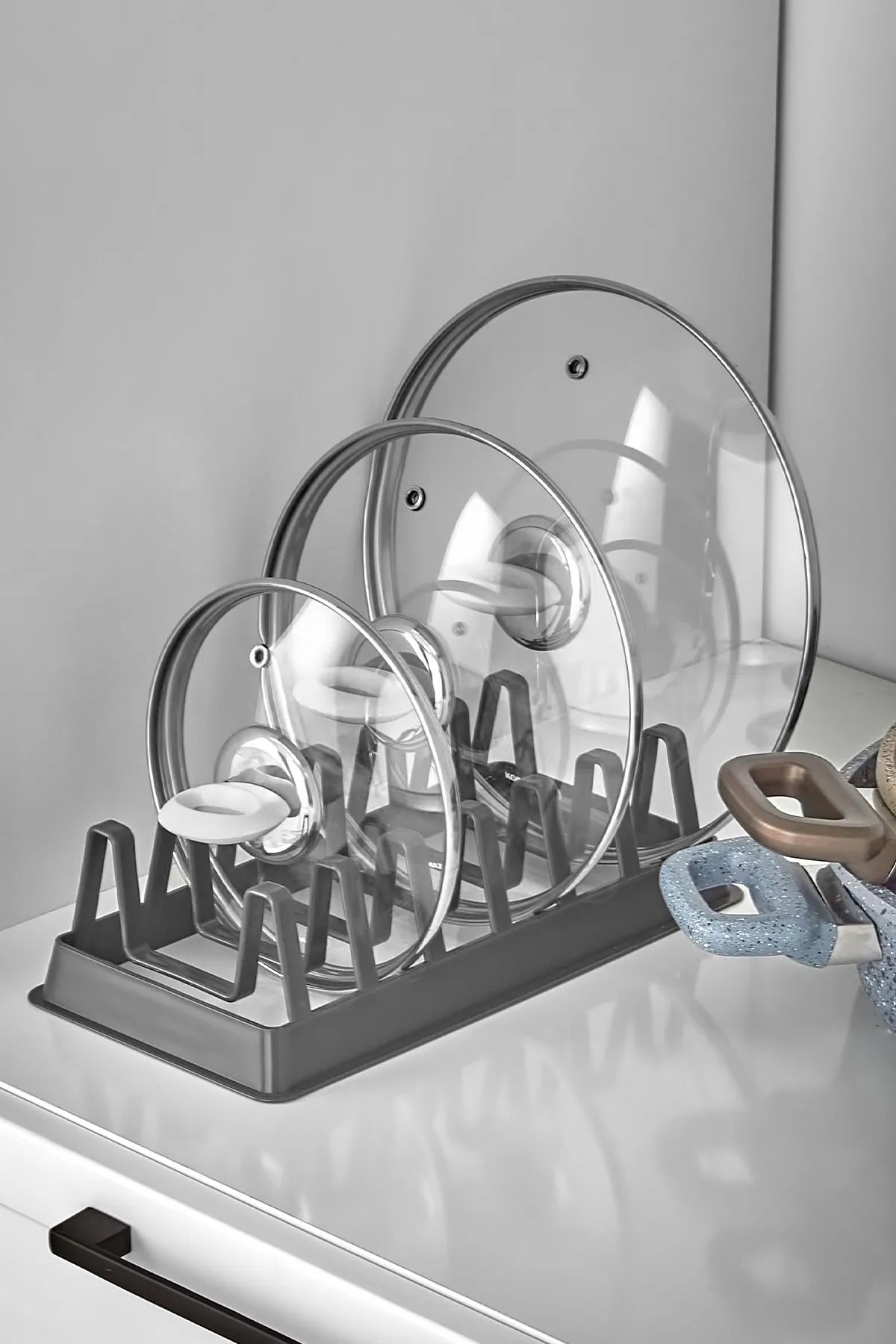 6 Compartment Plastic Plate Rack - Cupboard & Countertop Pot Lid, Plate, Pan Organizer Stand